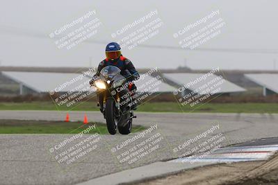 media/Nov-29-2025-TrackDaz (Sat) [[10ae2d9bce]]/B Group/Session 4 (Wheelie Bump)/